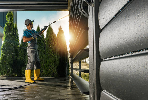 Professional Pressure Washing Services in Carlisle, IA